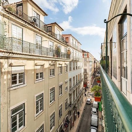 Charming 2 Bedroom Apartment Next To Praca Da Figueira Lisbona Esterno foto